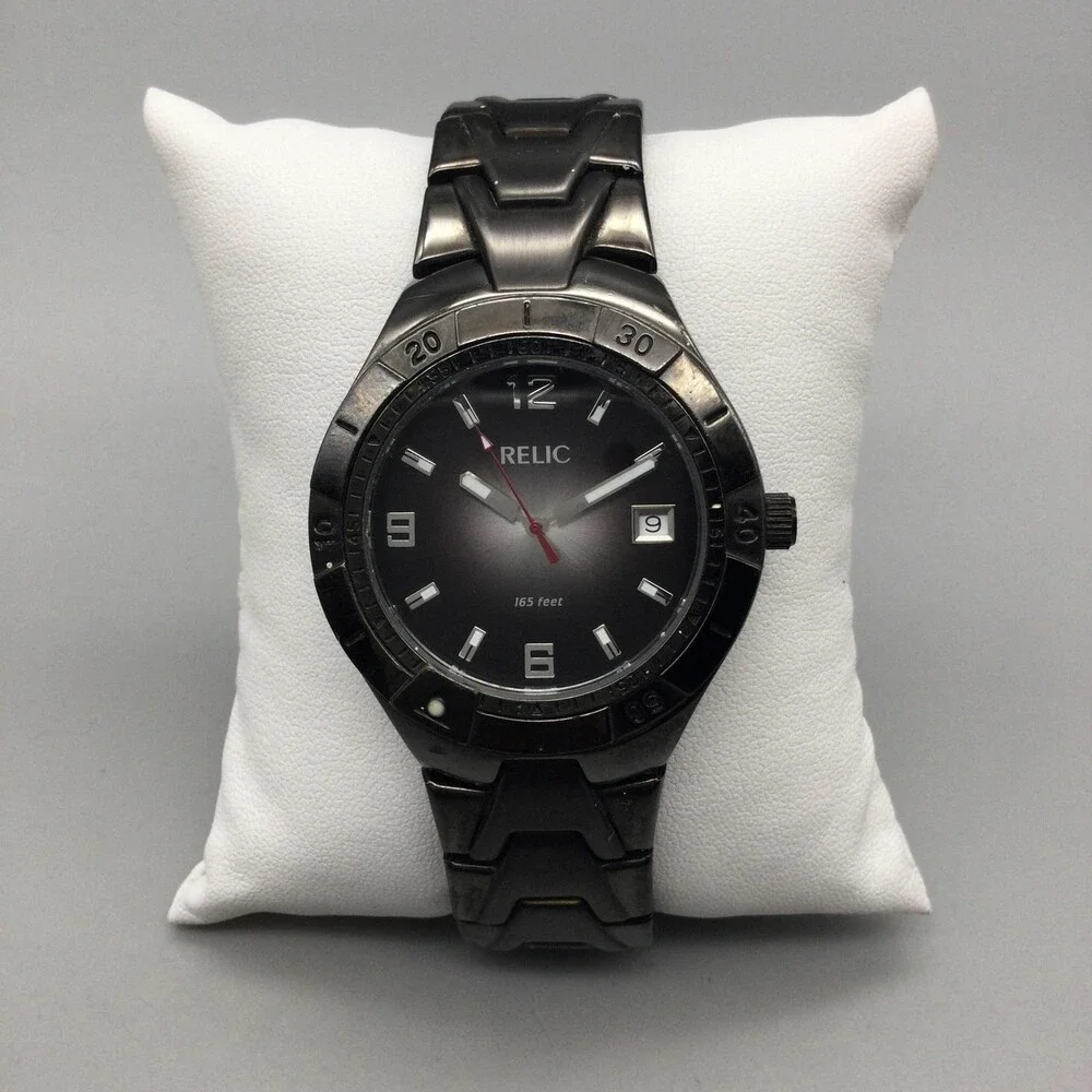 Relic Wet ZR11811 Mens Watch 40mm Black Dial Stainless Date New Battery 8.25